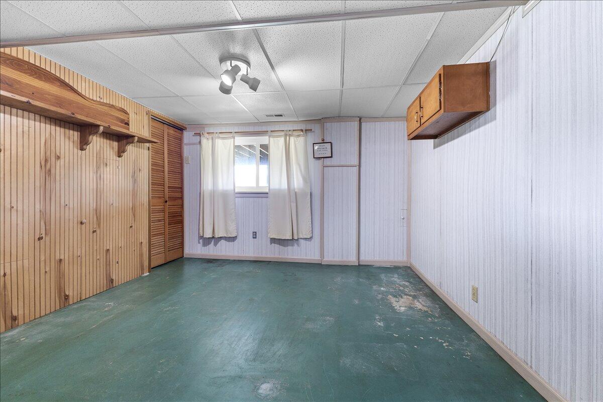 3920 Meadowlark Road Roanoke, VA 24018 - Photo 24 of 33 27-3920 Meadowlark Rd-34