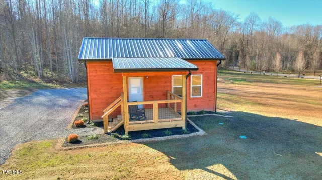 $339,900 | 191 Tn-32 Highway, Cosby, TN 37722