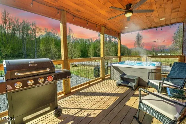 $329,900 | 191 Tn-32 Highway, Cosby, TN 37722