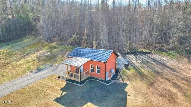$329,900 | 191 Tn-32 Highway, Cosby, TN 37722