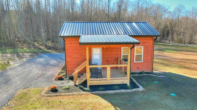 $329,900 | 191 Tn-32 Highway, Cosby, TN 37722