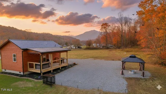 $329,900 | 191 Tn-32 Highway, Cosby, TN 37722