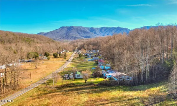 $298,900 | 191 Tn-32 Highway, Cosby, TN 37722