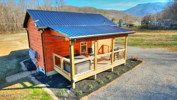 $298,900 | 191 Tn-32 Highway, Cosby, TN 37722