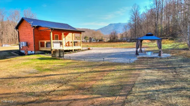$329,900 | 191 Tn-32 Highway, Cosby, TN 37722