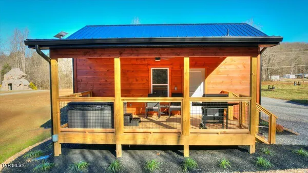 $298,900 | 191 Tn-32 Highway, Cosby, TN 37722