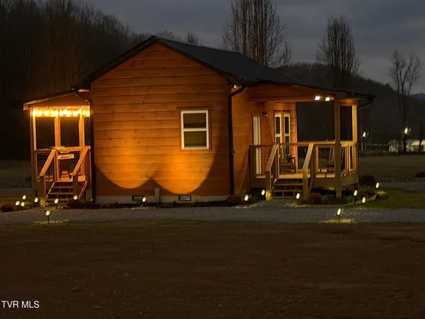 $298,900 | 191 Tn-32 Highway, Cosby, TN 37722