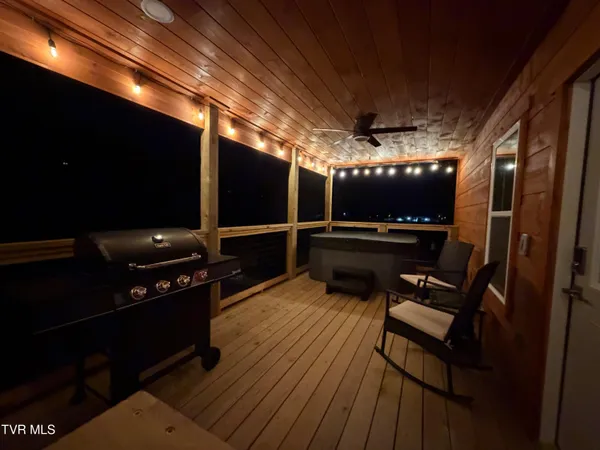 $298,900 | 191 Tn-32 Highway, Cosby, TN 37722