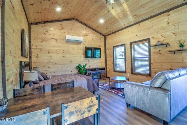 $329,900 | 191 Tn-32 Highway, Cosby, TN 37722