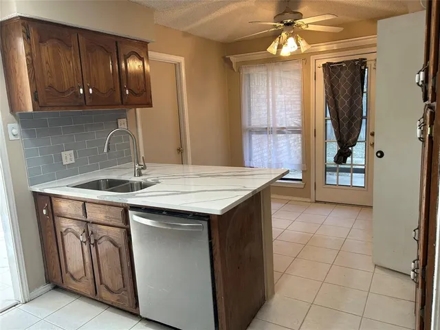 $2,000 | 6705 Abilene Drive, Sachse, TX 75048