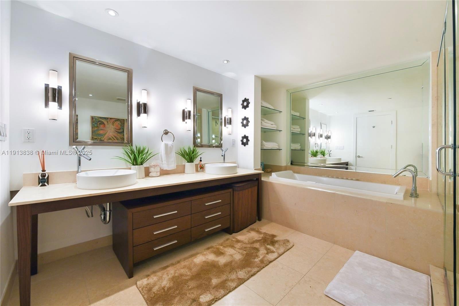 495 Brickell Avenue, Unit 4505 Miami, FL 33131 - Photo 8 of 15