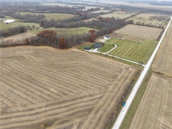 $195,000 | 3 South Pryor Road, Pleasant Hill, MO 64080