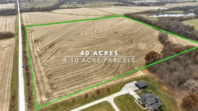 $195,000 | 3 South Pryor Road, Pleasant Hill, MO 64080