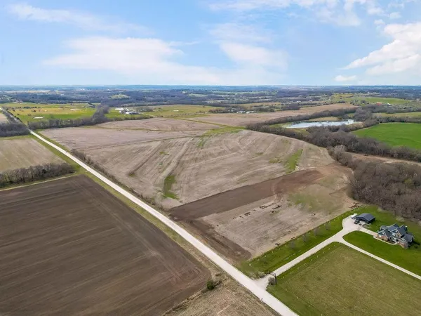 $195,000 | 3 South Pryor Road, Pleasant Hill, MO 64080