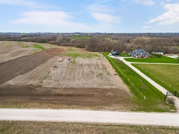 $195,000 | 3 South Pryor Road, Pleasant Hill, MO 64080