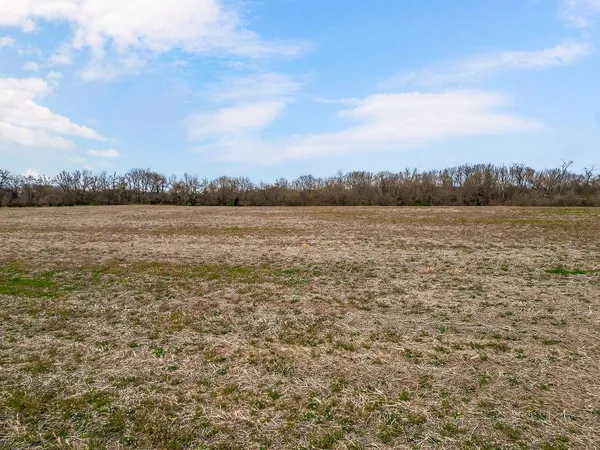 $195,000 | 3 South Pryor Road, Pleasant Hill, MO 64080