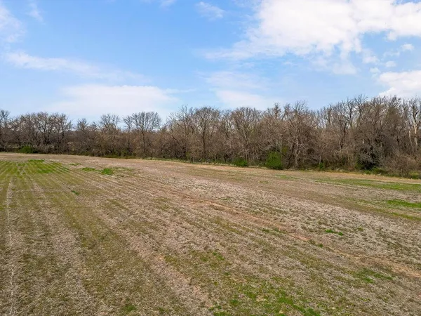 $195,000 | 3 South Pryor Road, Pleasant Hill, MO 64080