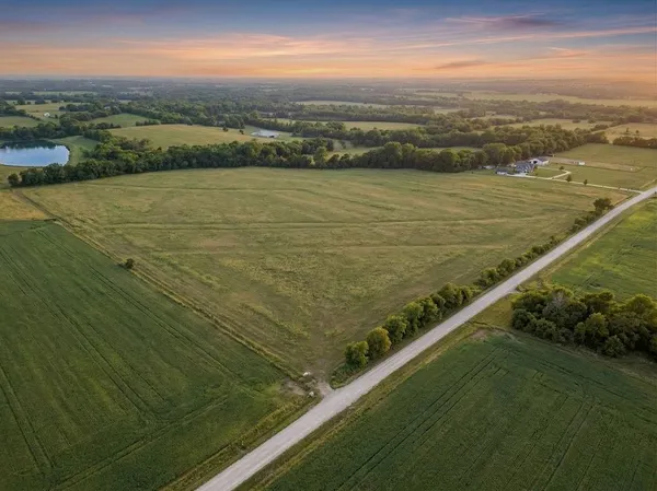 $195,000 | 3 South Pryor Road, Pleasant Hill, MO 64080