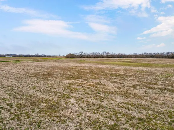 $195,000 | 3 South Pryor Road, Pleasant Hill, MO 64080