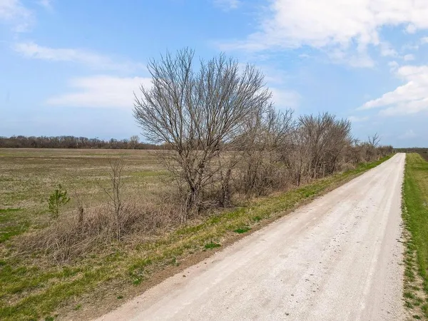 $195,000 | 3 South Pryor Road, Pleasant Hill, MO 64080