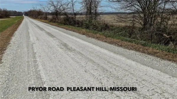 $195,000 | 3 South Pryor Road, Pleasant Hill, MO 64080
