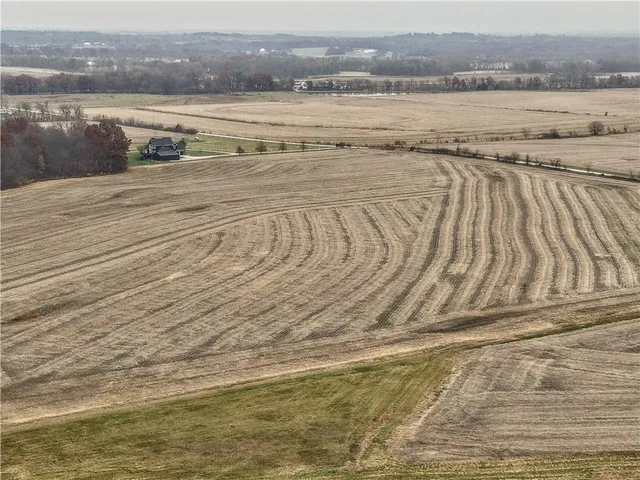 $195,000 | 3 South Pryor Road, Pleasant Hill, MO 64080