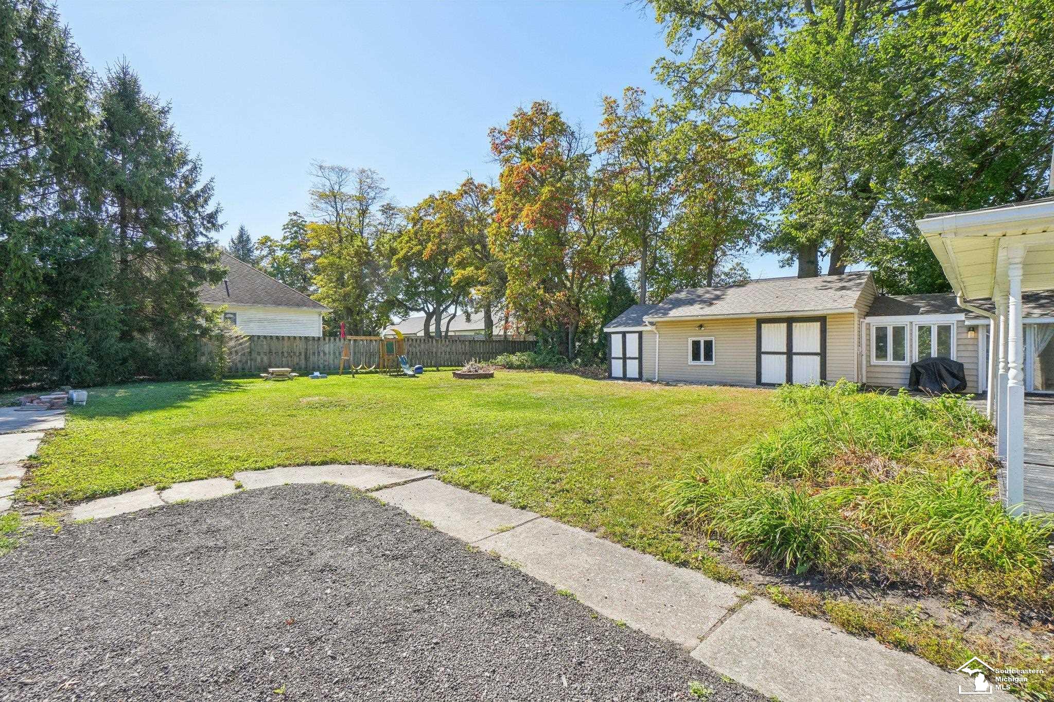 3009 West Sterns Road Lambertville, MI 48144 - Photo 33 of 39 50190168-d4cf78d1-2fa1-47bf-b36e-639ad21b82d2.JPG