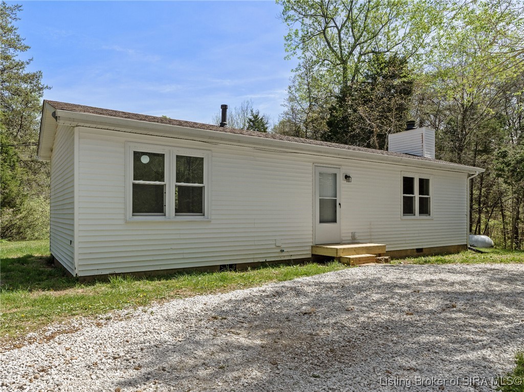 510 Harrison Heth Road Southeast Corydon, IN 47112 - Photo 1 of 29