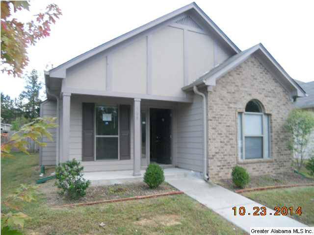 564 Fox Run Circle Pell City, AL 35125 - Photo 1 of 7