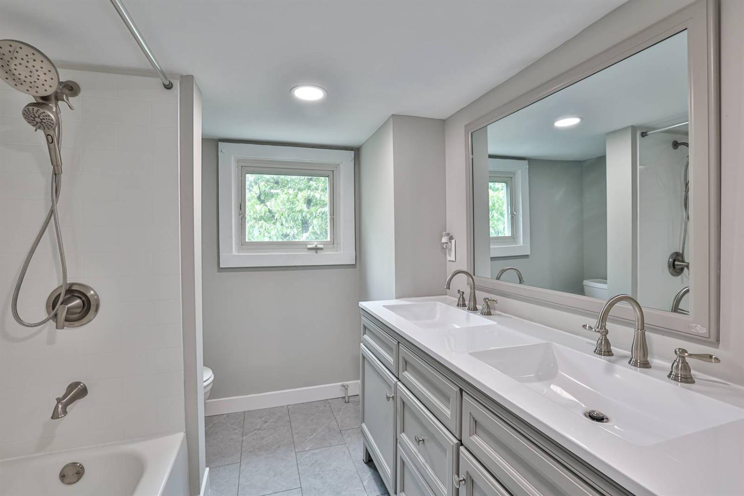 4449 Foley Road Cincinnati, OH 45238 - Photo 20 of 39
