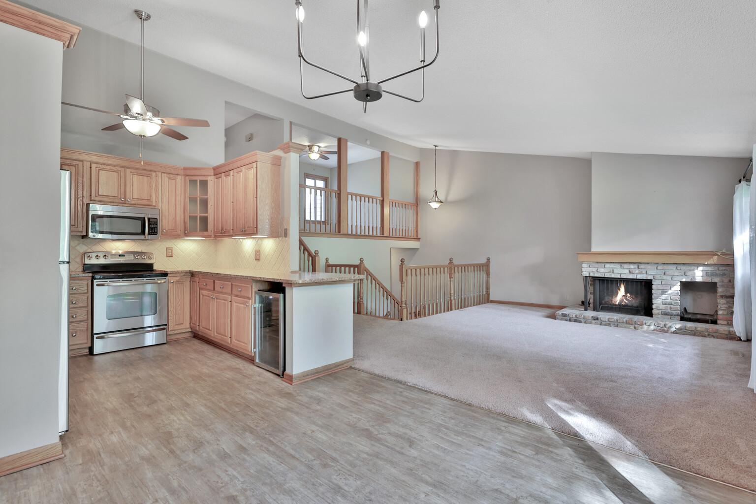 8355 Mitchell Road Eden Prairie, MN 55347 - Photo 8 of 36