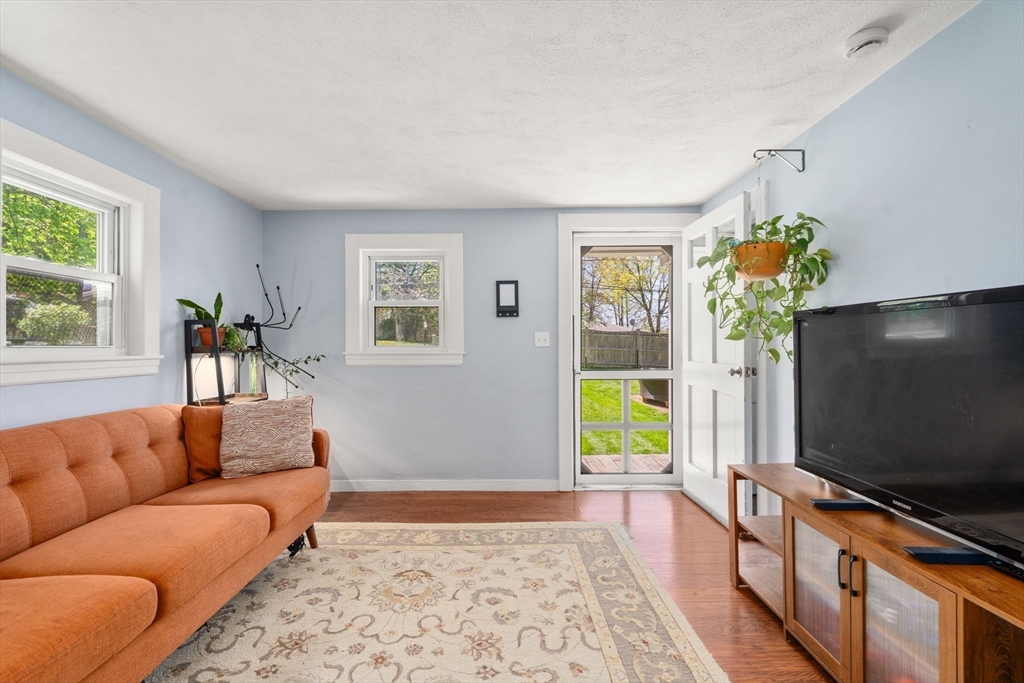 4 Maple Avenue Sudbury, MA 01776 - Photo 4 of 23