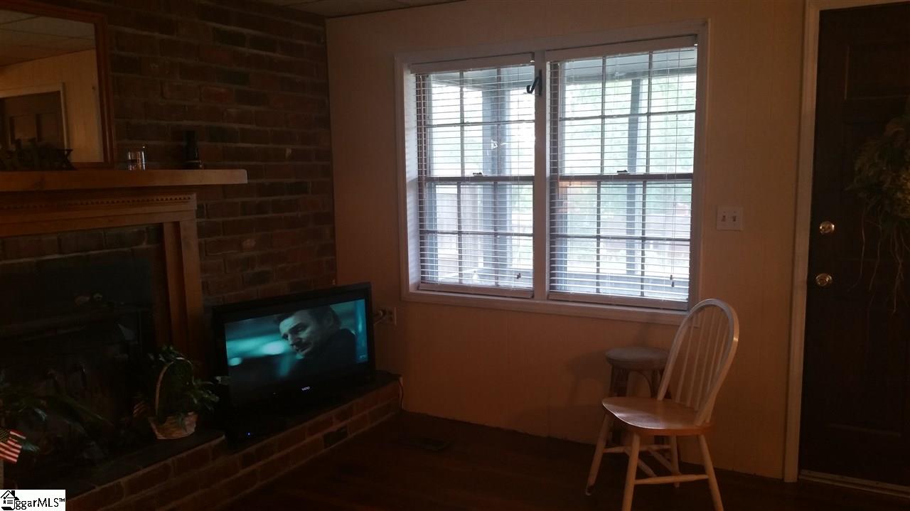 425 Relax Street Waterloo, SC 29384 - Photo 7 of 15