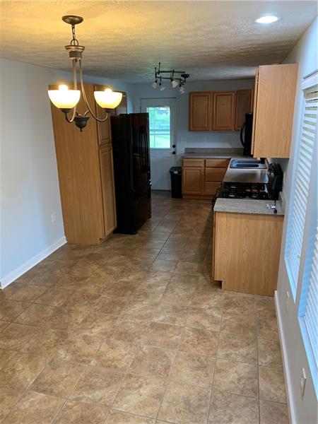 1498 Marshall Road Monaca, PA 15061 - Photo 4 of 11 Gallery Image 4