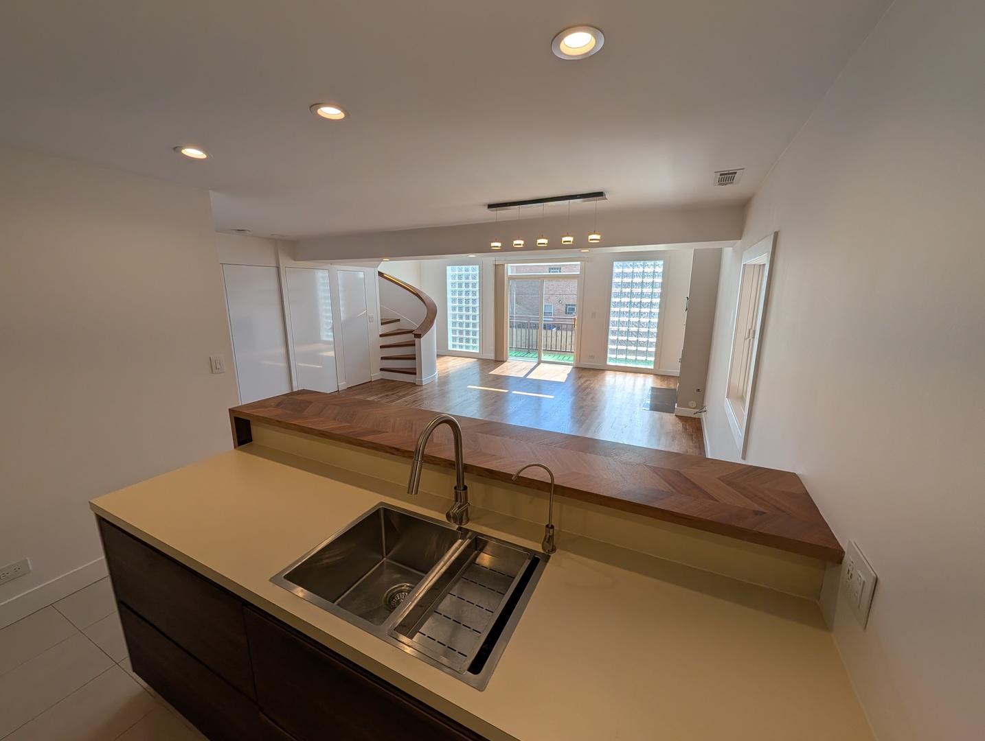 8735 West Catherine Avenue, Unit 8 Chicago, IL 60656 - Photo 28 of 76