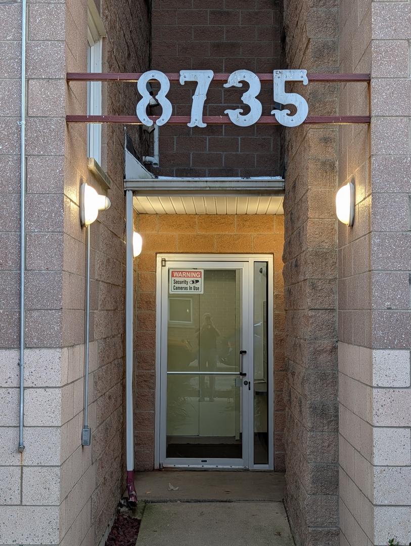 8735 West Catherine Avenue, Unit 8 Chicago, IL 60656 - Photo 3 of 76