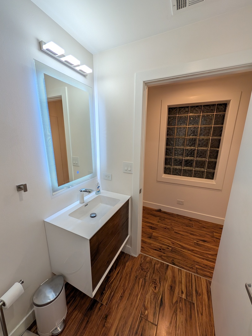 8735 West Catherine Avenue, Unit 8 Chicago, IL 60656 - Photo 40 of 76