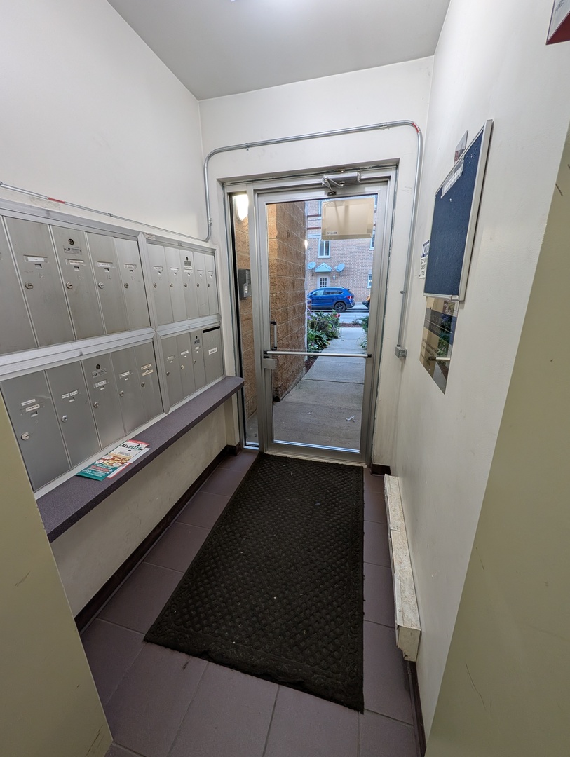 8735 West Catherine Avenue, Unit 8 Chicago, IL 60656 - Photo 8 of 76