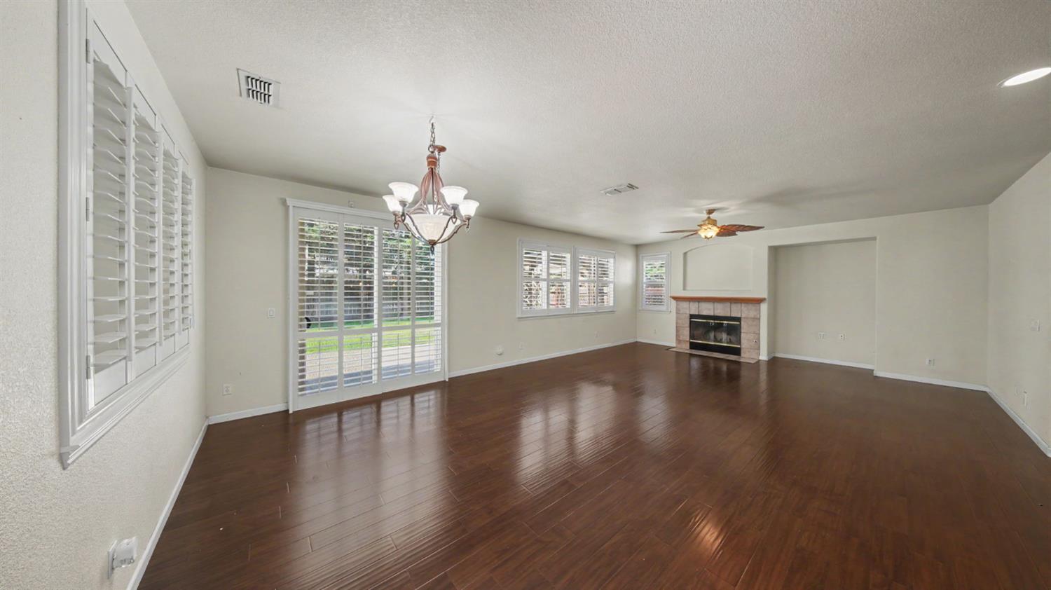 379 John Kamps Way Ripon, CA 95366 - Photo 11 of 43