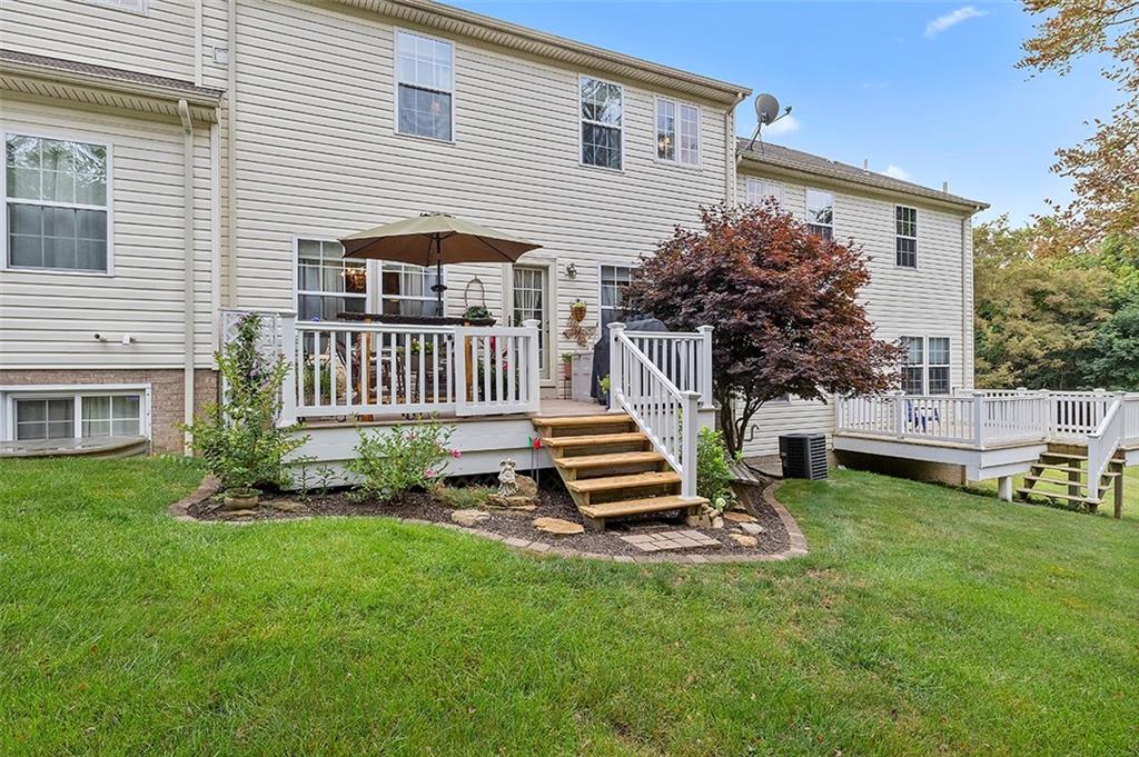 241 Maple Ridge Drive Canonsburg, PA 15317 - Photo 3 of 25 Gallery Image 3