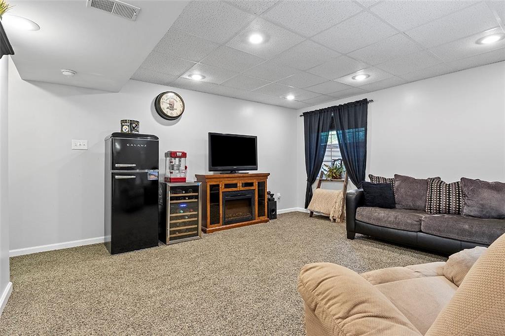 241 Maple Ridge Drive Canonsburg, PA 15317 - Photo 23 of 25 Gallery Image 23