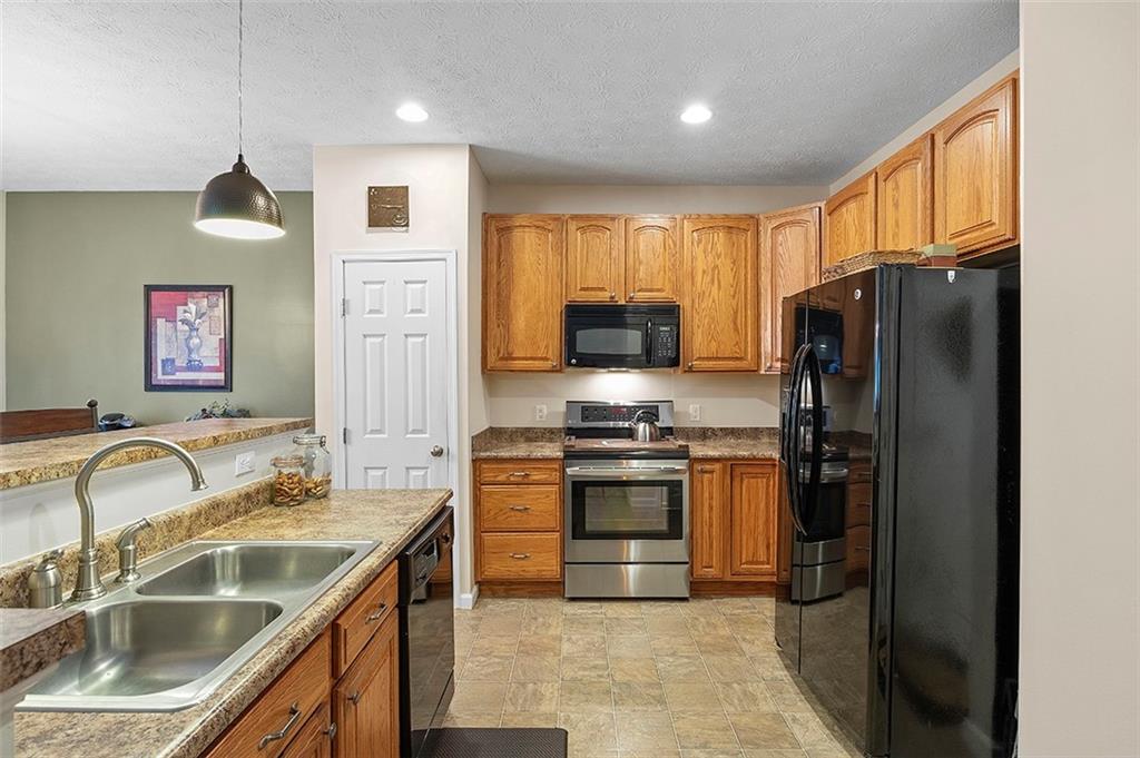 241 Maple Ridge Drive Canonsburg, PA 15317 - Photo 8 of 25 Gallery Image 8