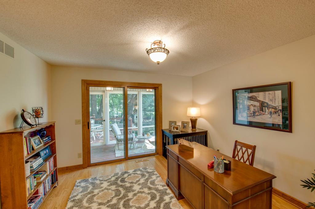 4724 Chandler Road Shoreview, MN 55126 - Photo 12 of 37 Gallery Image 12