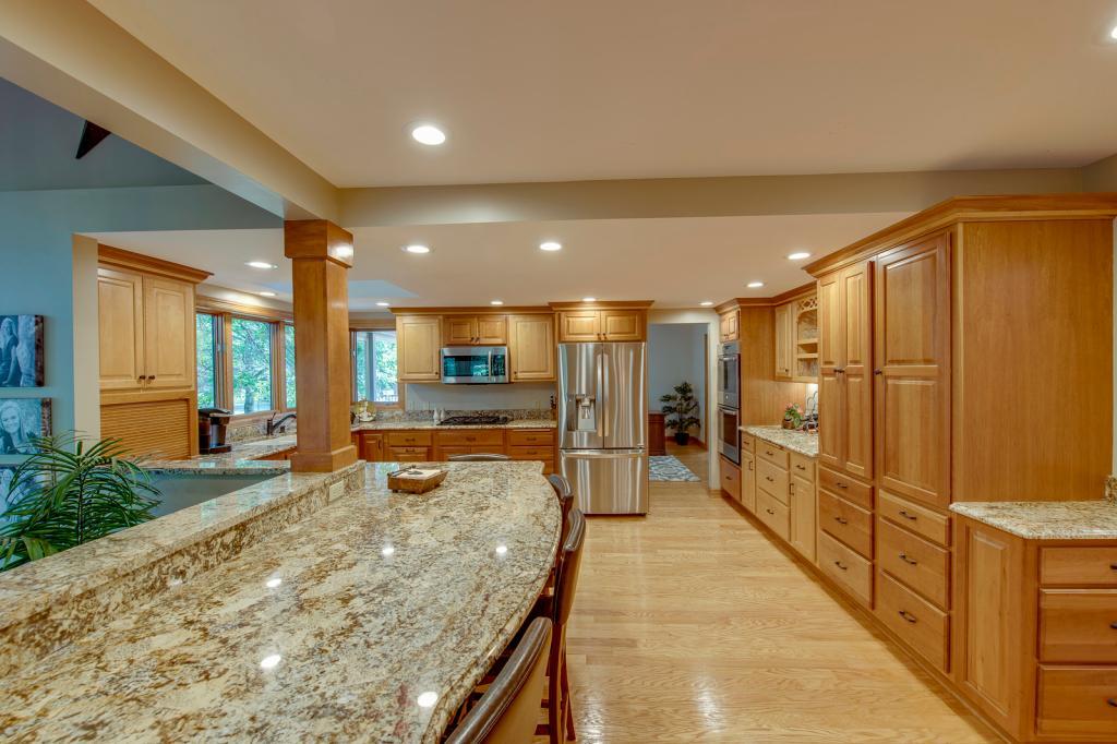 4724 Chandler Road Shoreview, MN 55126 - Photo 17 of 37 Gallery Image 17