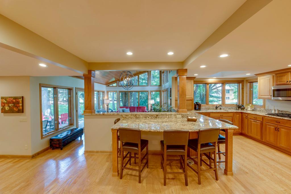 4724 Chandler Road Shoreview, MN 55126 - Photo 20 of 37 Gallery Image 20