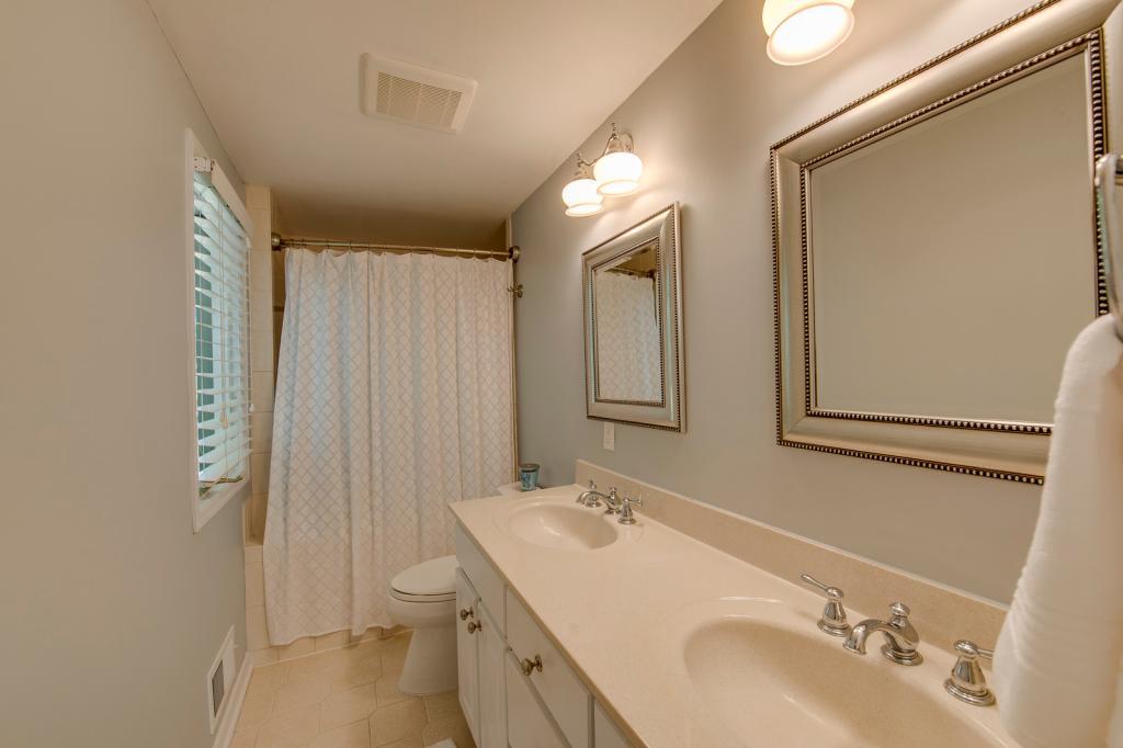 4724 Chandler Road Shoreview, MN 55126 - Photo 31 of 37 Gallery Image 31