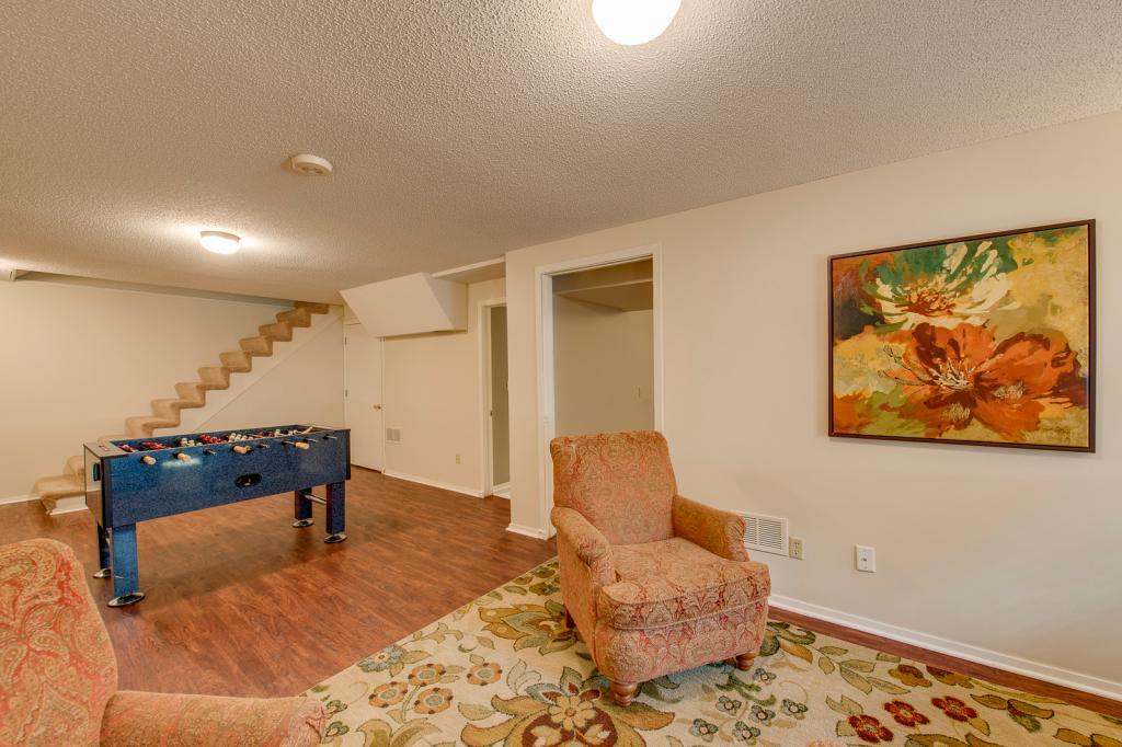 4724 Chandler Road Shoreview, MN 55126 - Photo 36 of 37 Gallery Image 36