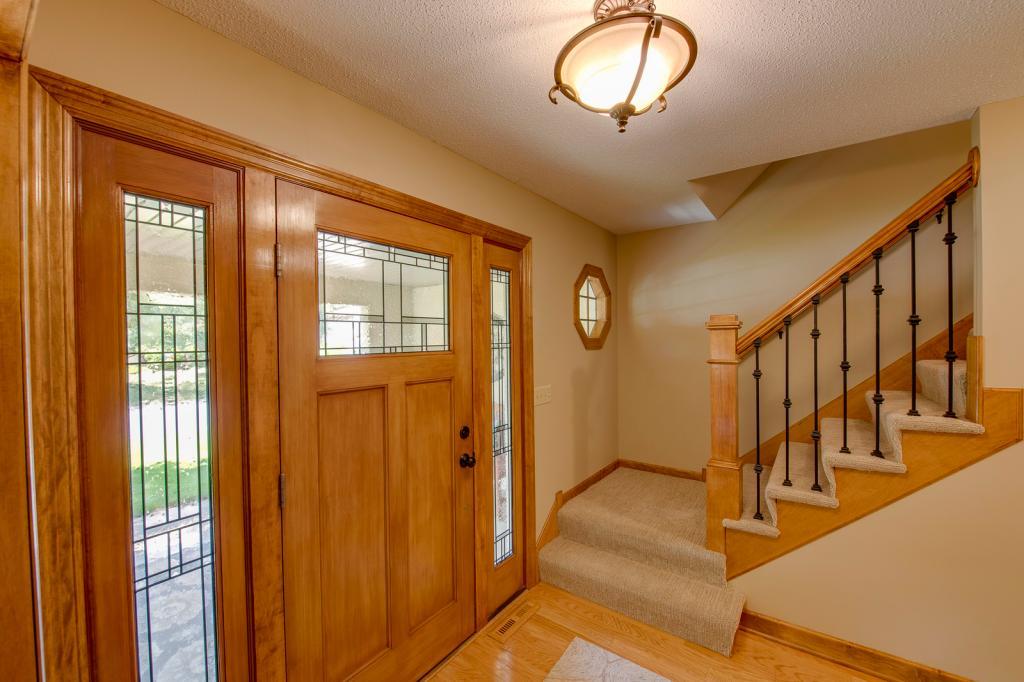 4724 Chandler Road Shoreview, MN 55126 - Photo 7 of 37 Gallery Image 7