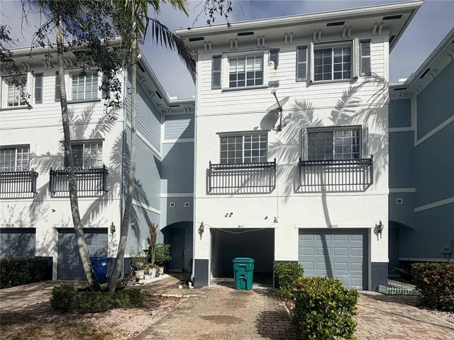 $2,300 | 3601 Northwest 14th Court, Unit 3601, Lauderhill, FL 33311