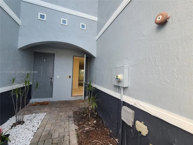 $2,300 | 3601 Northwest 14th Court, Unit 3601, Lauderhill, FL 33311